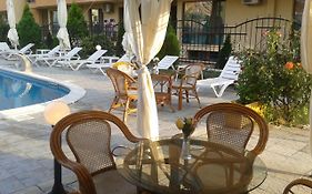 Family Hotel Megas